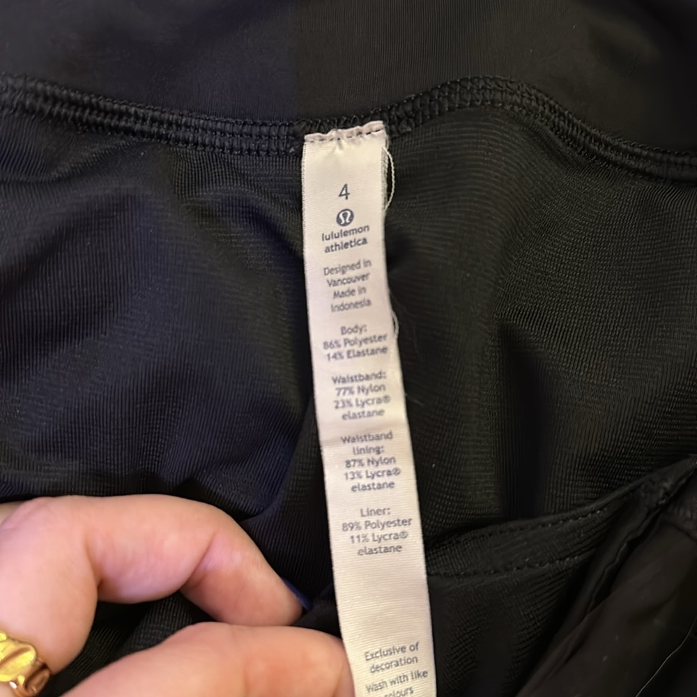 Lululemon Speed Racer Shorts - Picture 4 of 4